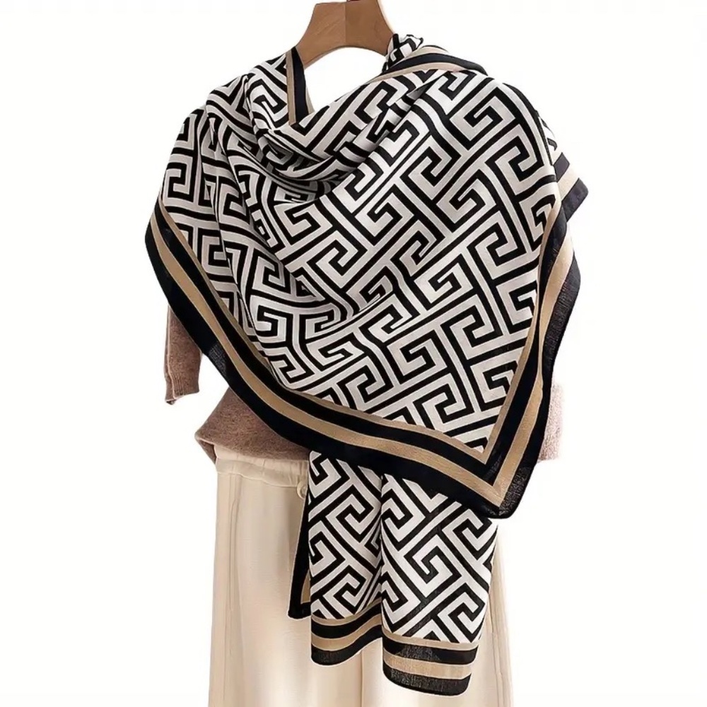 Women's Chic Color Block Scarf Shawl Black and White Grid
